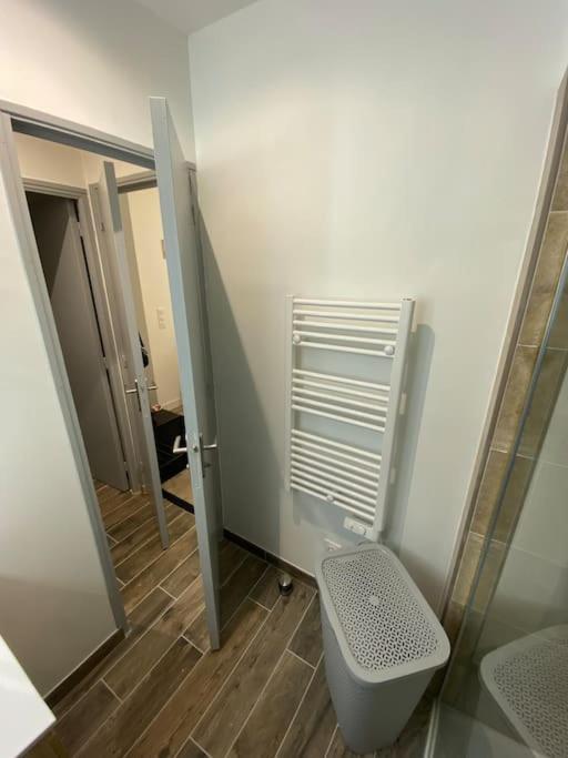 Super Appartement T3 Proche Gare Sens Buitenkant foto